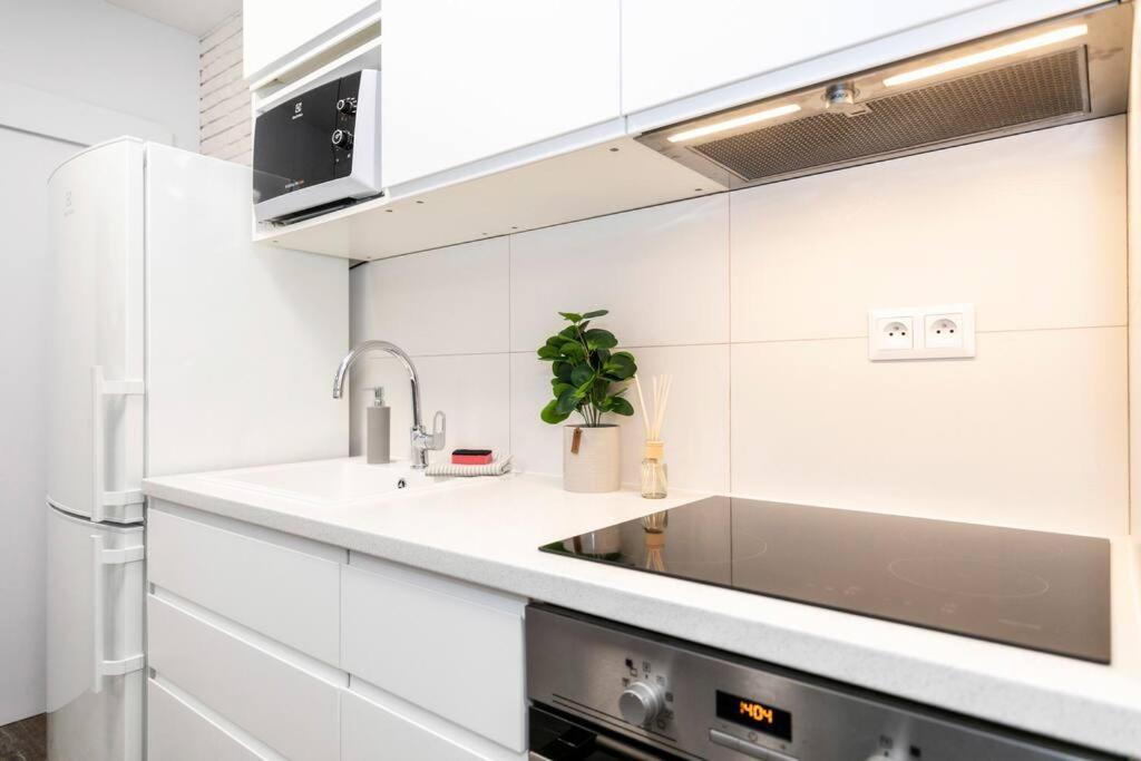 Alure Residences 1 & 24H Self Check-In, Free Parking In Front Of The Apartment Building, New Building, Terrace, Cafe With Breakfast In The Apartment Building, Next To The Aqua Park Banská Bystrica Exterior foto
